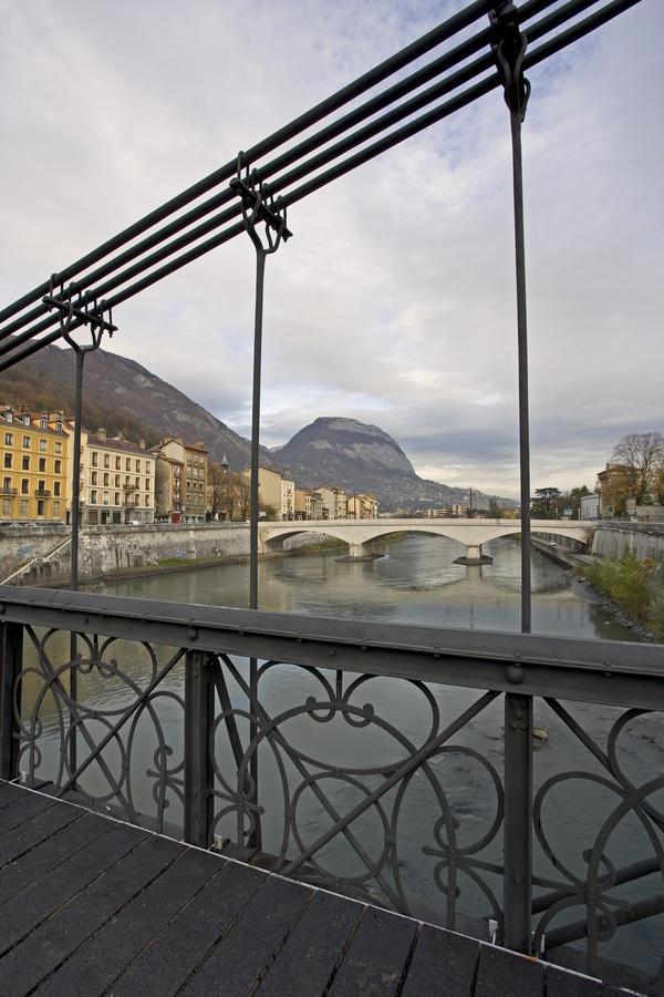 Hotelf1 Grenoble Universite Gieres ภายนอก รูปภาพ